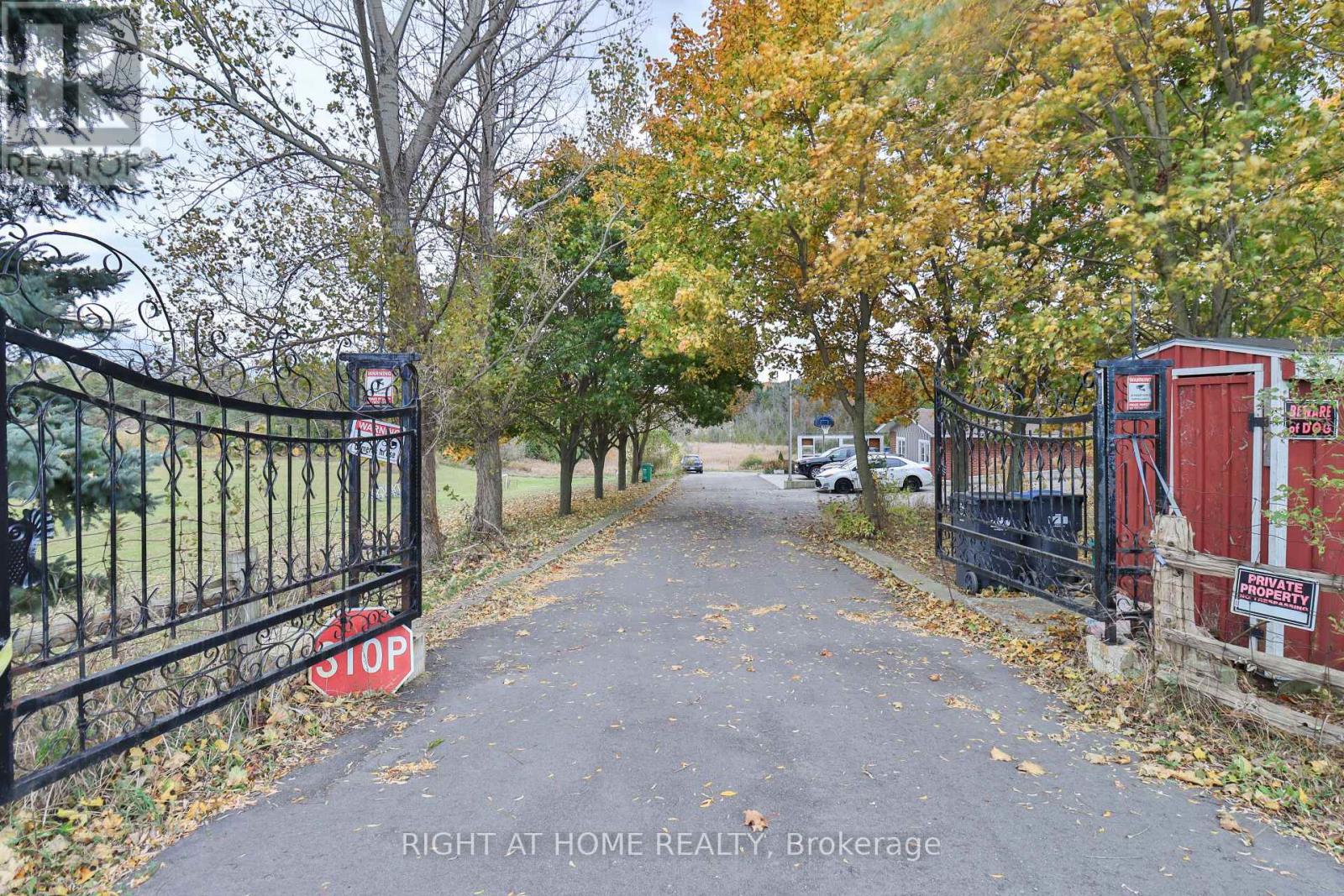 11433 Highway 9, Caledon (Palgrave), Ontario  L7E 0G6 - Photo 12 - W12058406