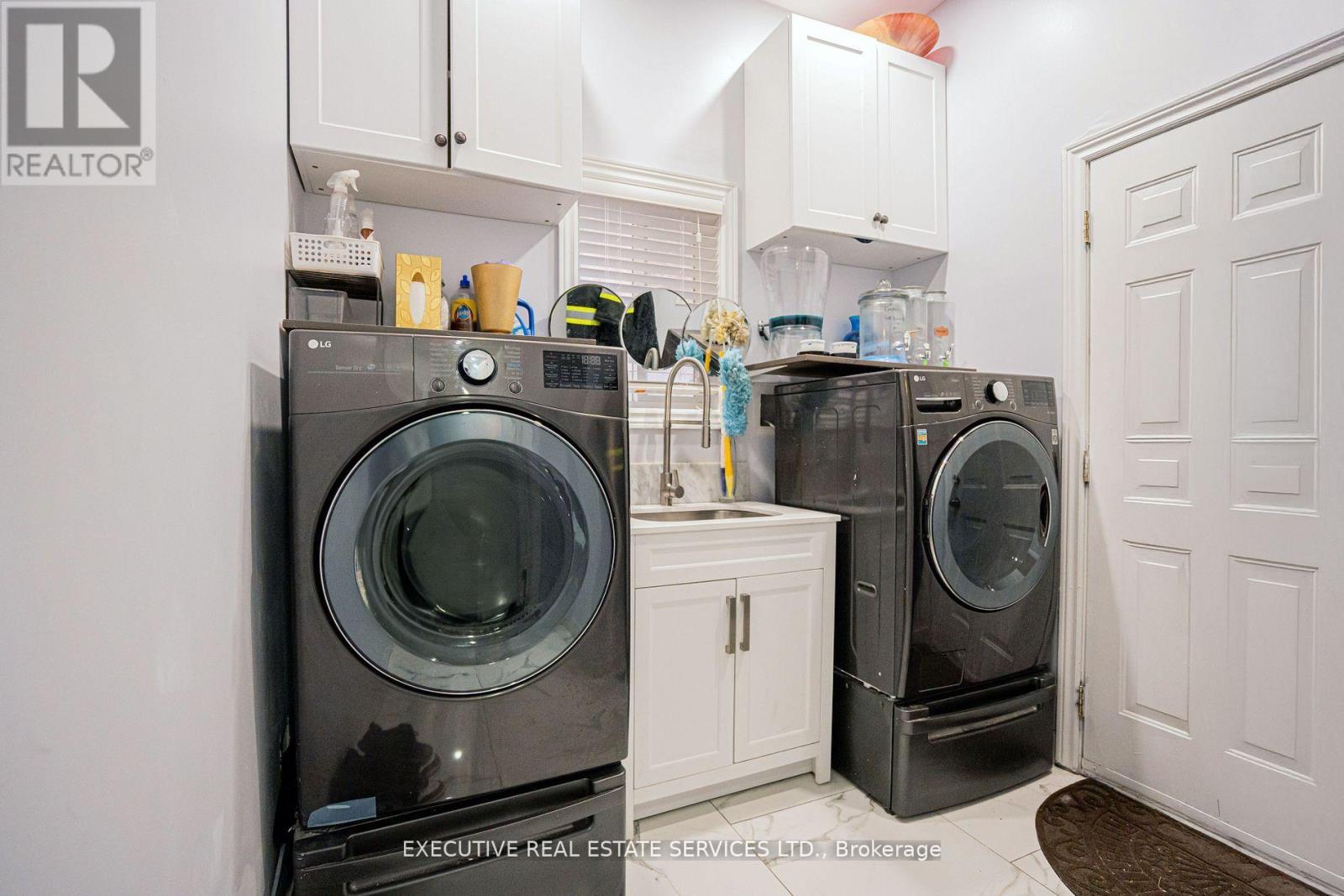 27 Savita Road, Brampton, Ontario  L7A 3V1 - Photo 13 - W12058420