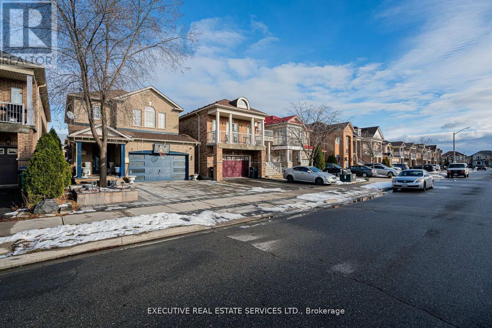 Property at 27 SAVITA ROAD image 3