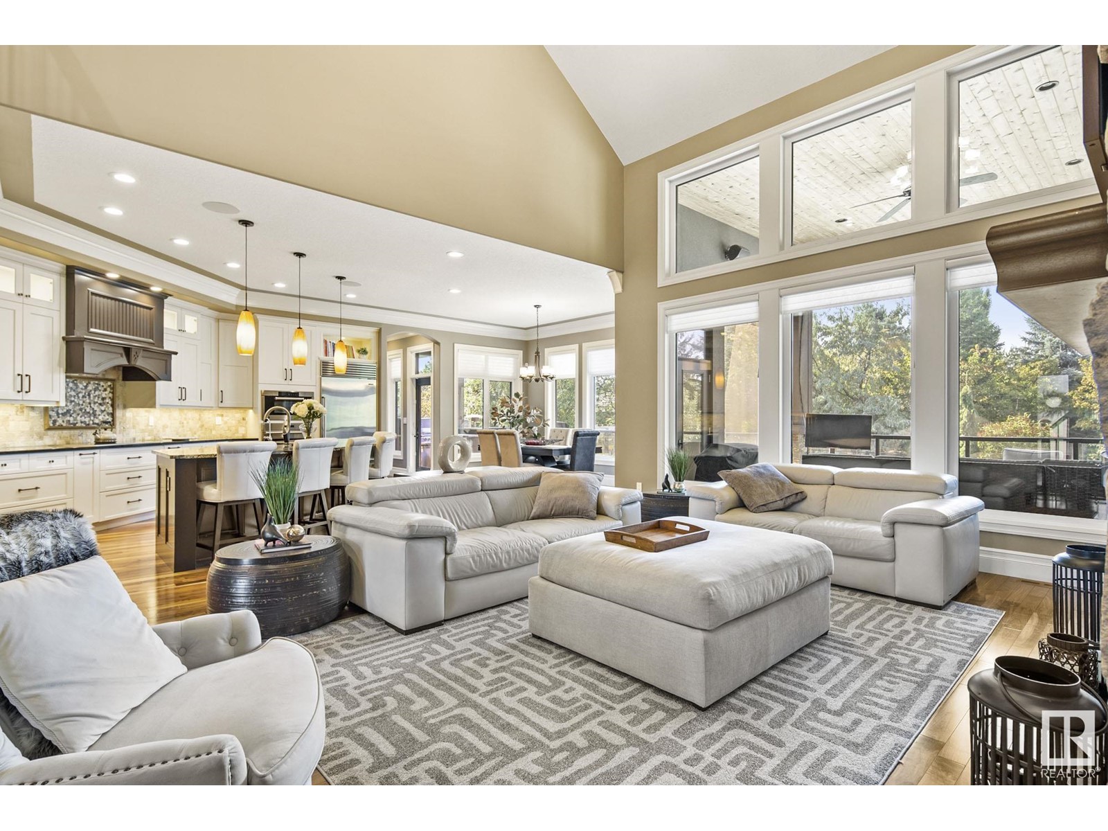 Property at 2767 Wheaton DR NW image 3
