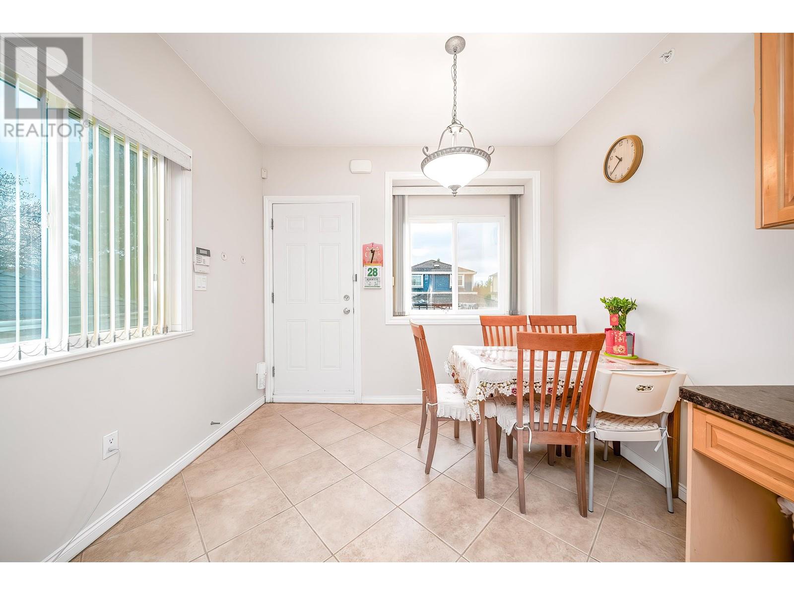 3320 E 43rd Avenue, Vancouver, British Columbia  V5R 3A1 - Photo 12 - R2982856
