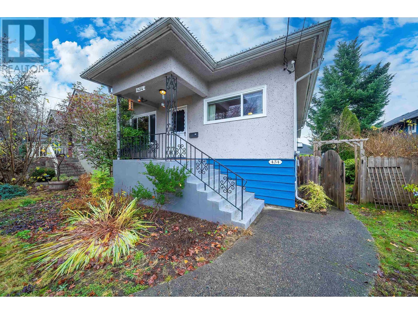 Property at 454 KELLY STREET image 1