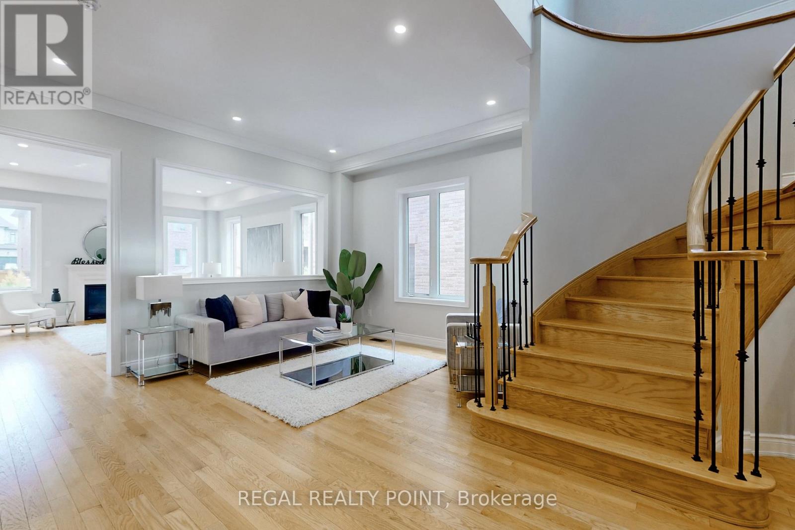 79 Wellspring Avenue, Richmond Hill, Ontario  L4E 1E8 - Photo 17 - N12058443