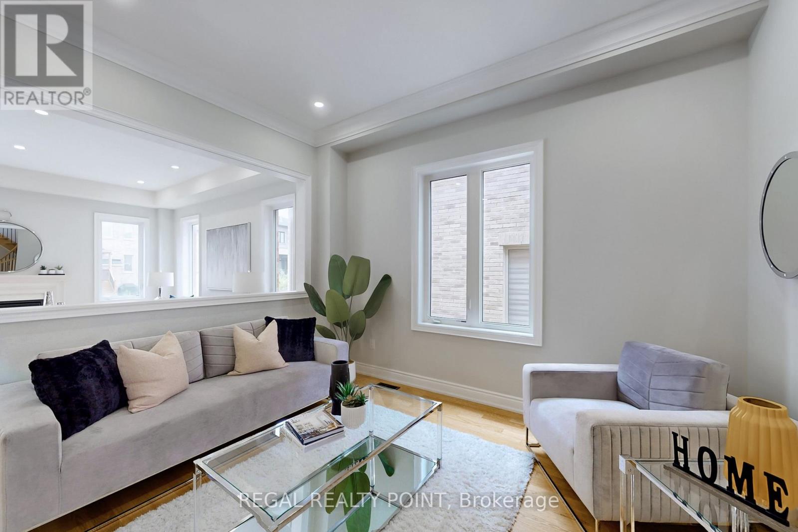 79 Wellspring Avenue, Richmond Hill, Ontario  L4E 1E8 - Photo 6 - N12058443