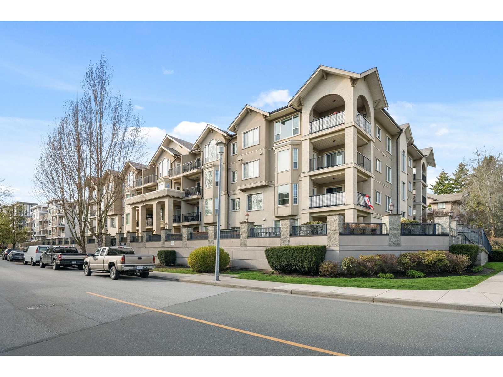 203 20281 53a Avenue, Langley, British Columbia  V3A 3V6 - Photo 1 - R2985236