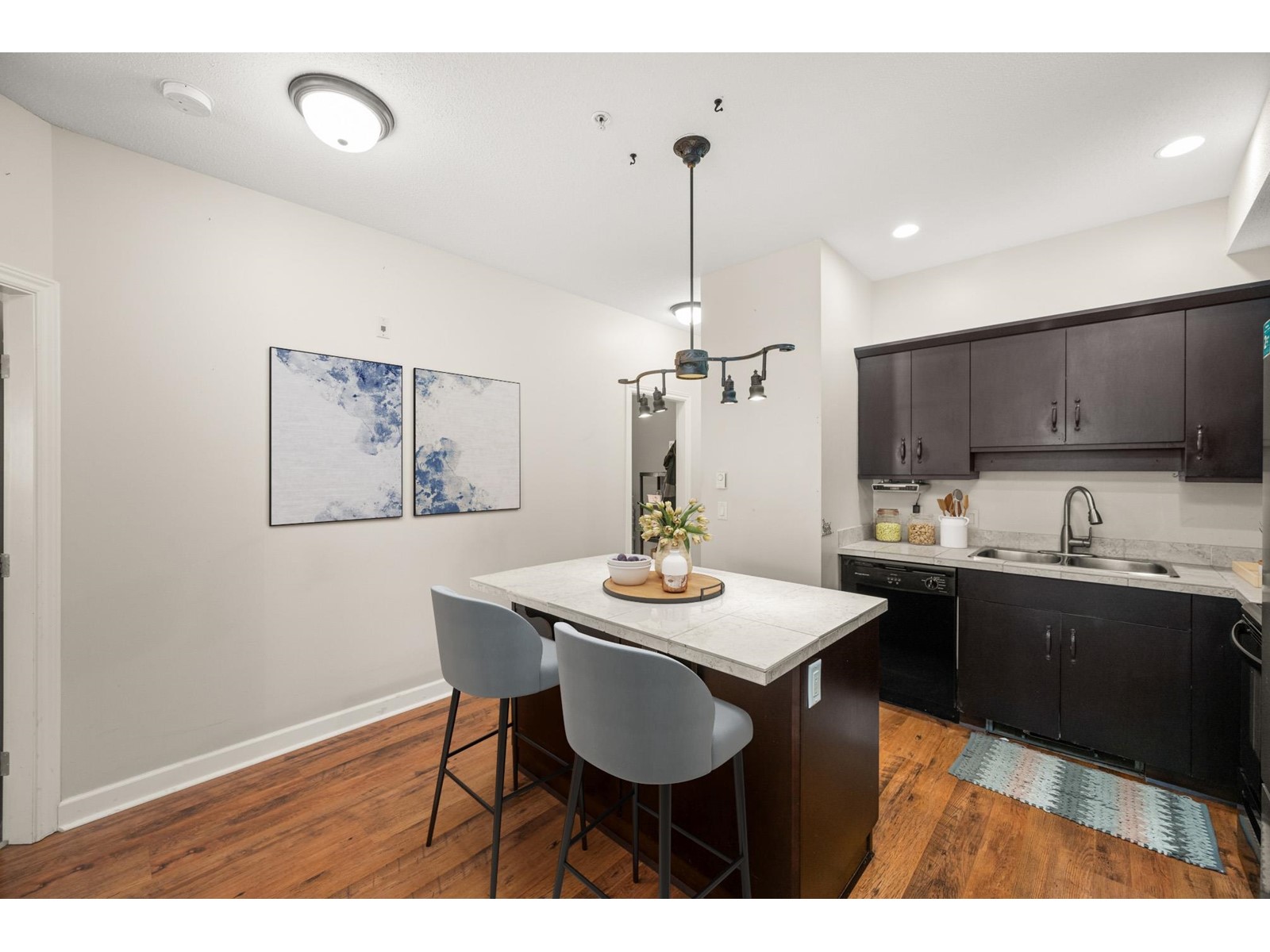 203 20281 53a Avenue, Langley, British Columbia  V3A 3V6 - Photo 5 - R2985236