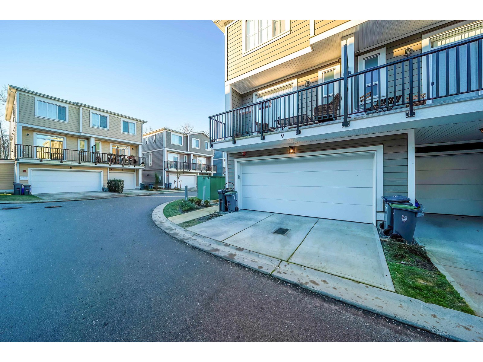 9 20680 76b Avenue, Langley, British Columbia  V2Y 4L2 - Photo 2 - R2985520