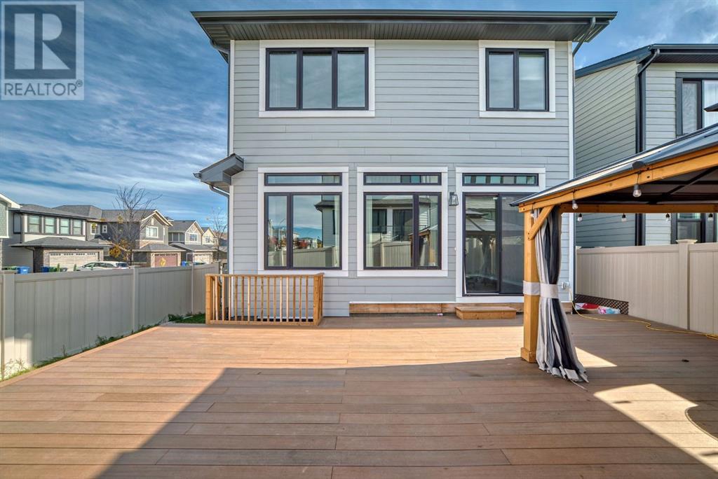 11 West Grove Common Sw, Calgary, Alberta  T3H 6E4 - Photo 7 - A2208226