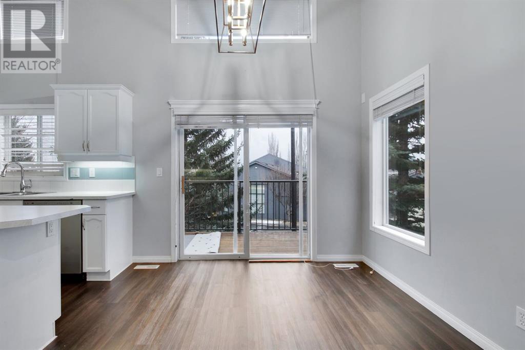 Property at 96 Country Hills Cove NW image 3