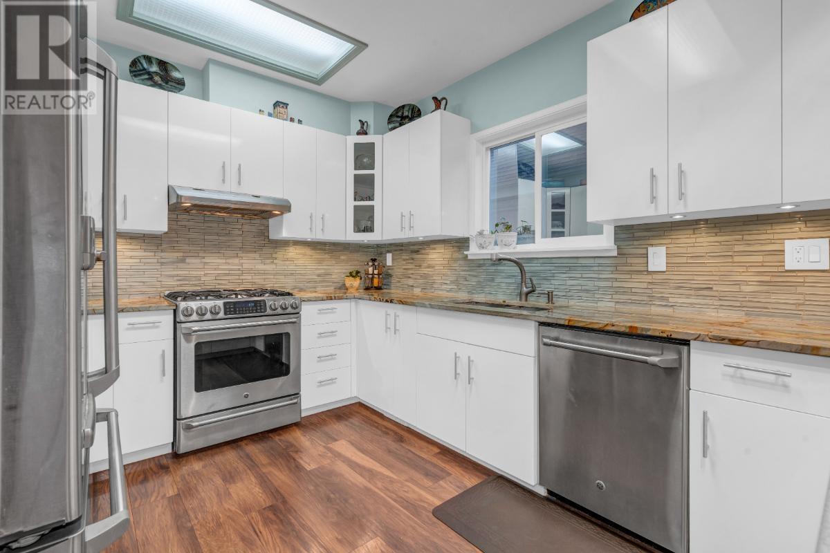 100 N Delta Avenue, Burnaby, British Columbia  V5B 1E6 - Photo 13 - R2983730