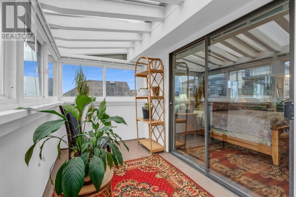 100 N Delta Avenue, Burnaby, British Columbia  V5B 1E6 - Photo 10 - R2983730