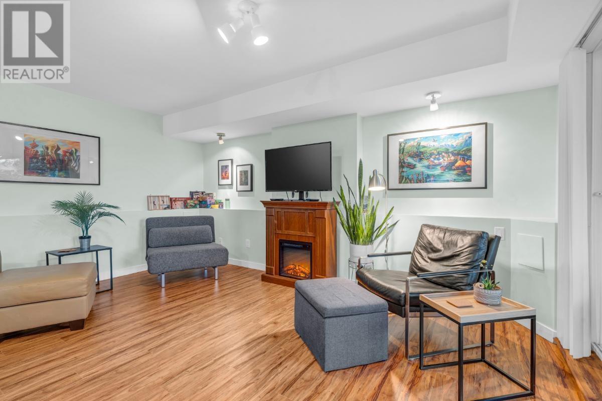 100 N Delta Avenue, Burnaby, British Columbia  V5B 1E6 - Photo 27 - R2983730