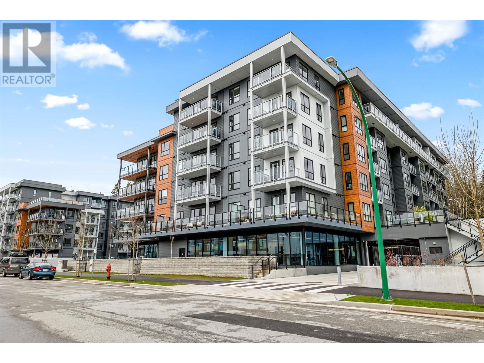 408 3596 MALSUM DRIVE, north vancouver, British Columbia