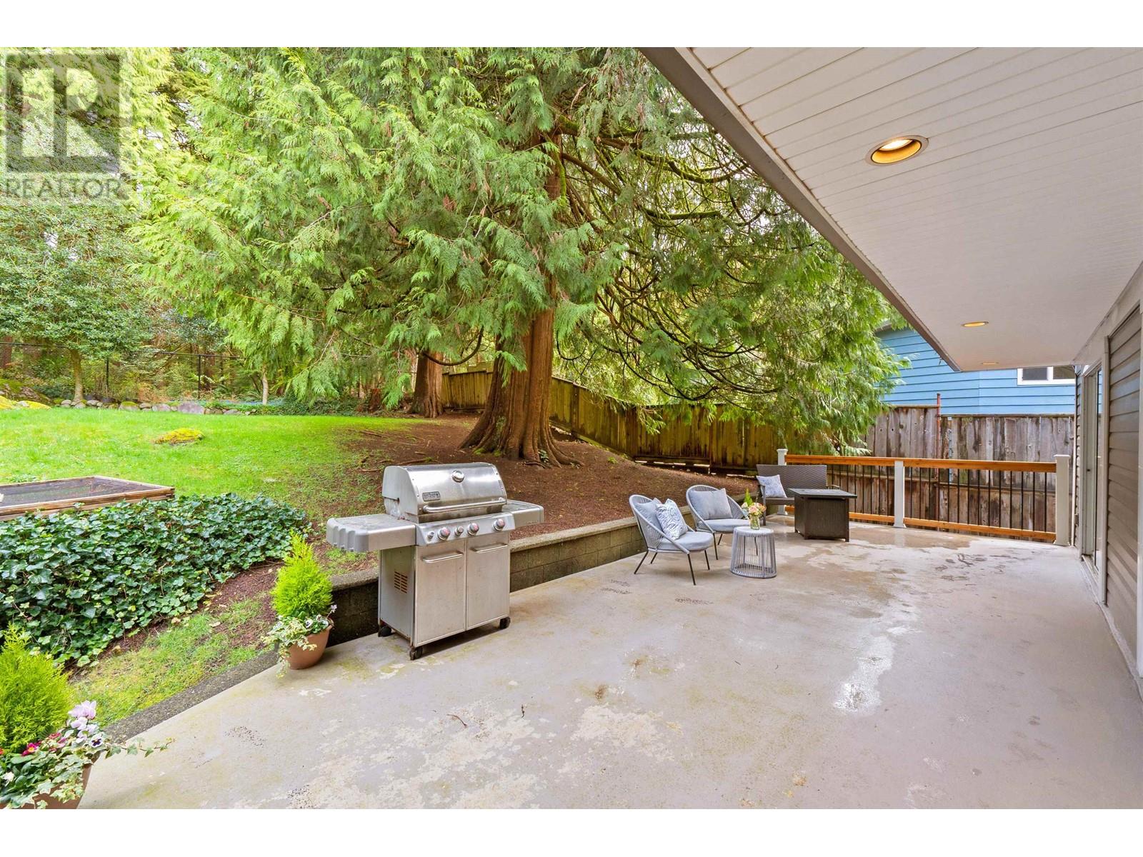 4622 Cove Cliff Road, North Vancouver, British Columbia  V7G 1H6 - Photo 34 - R2985603