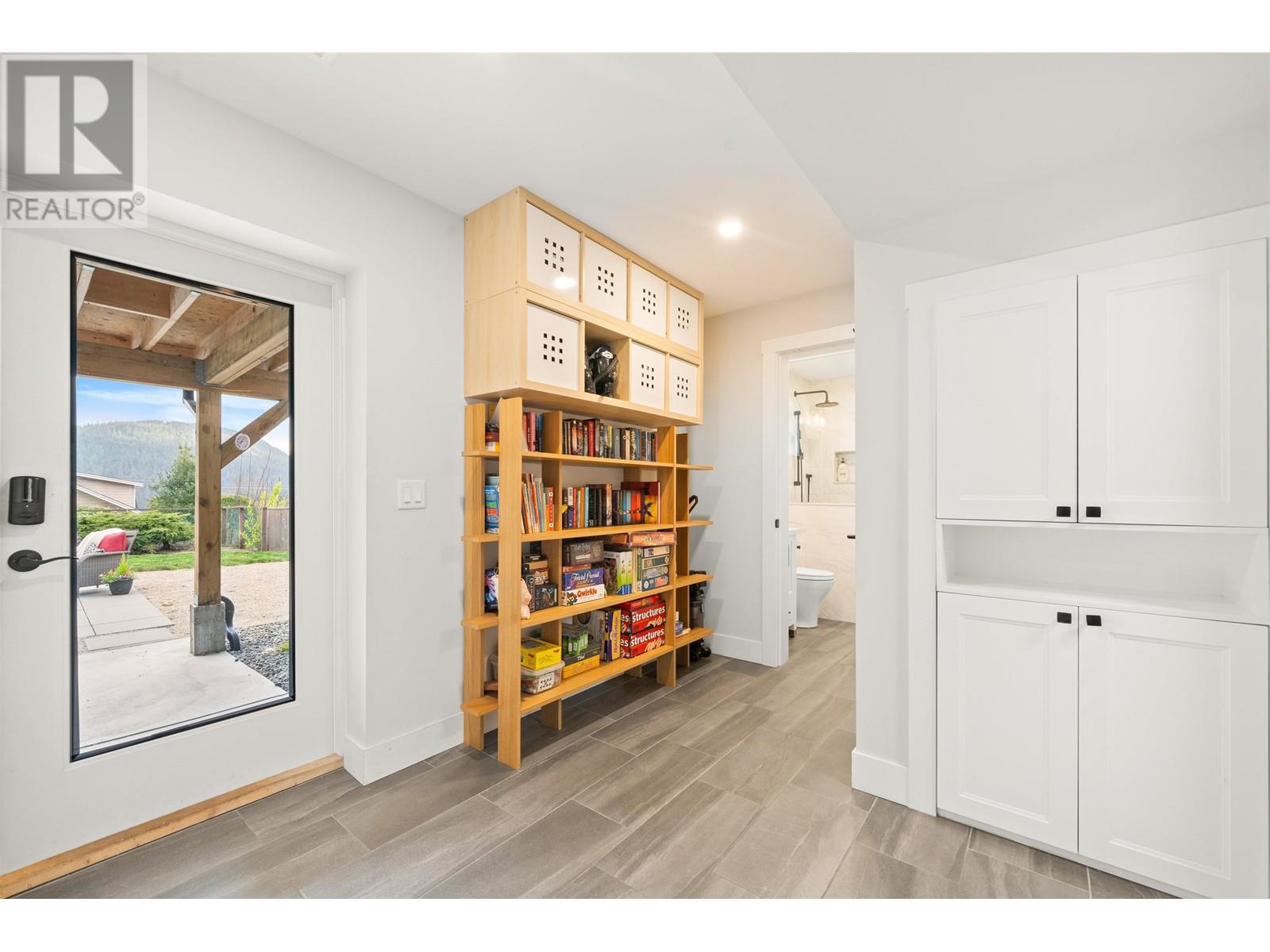 542 N Dollarton Highway, North Vancouver, British Columbia  V7G 1N2 - Photo 29 - R2985604