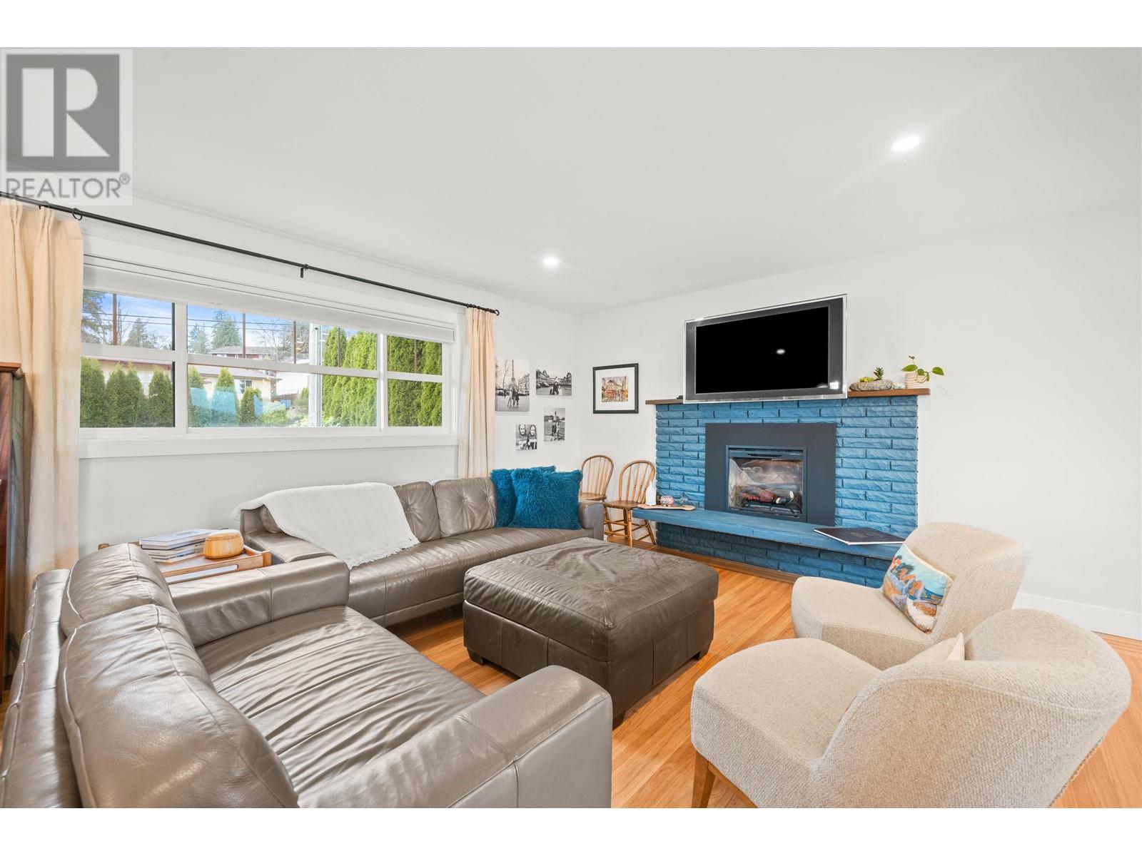 542 N Dollarton Highway, North Vancouver, British Columbia  V7G 1N2 - Photo 15 - R2985604