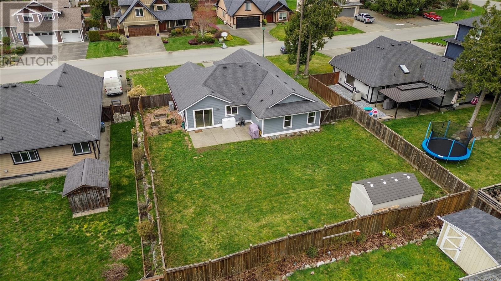 Property at 1316 Bonner Cres image 2