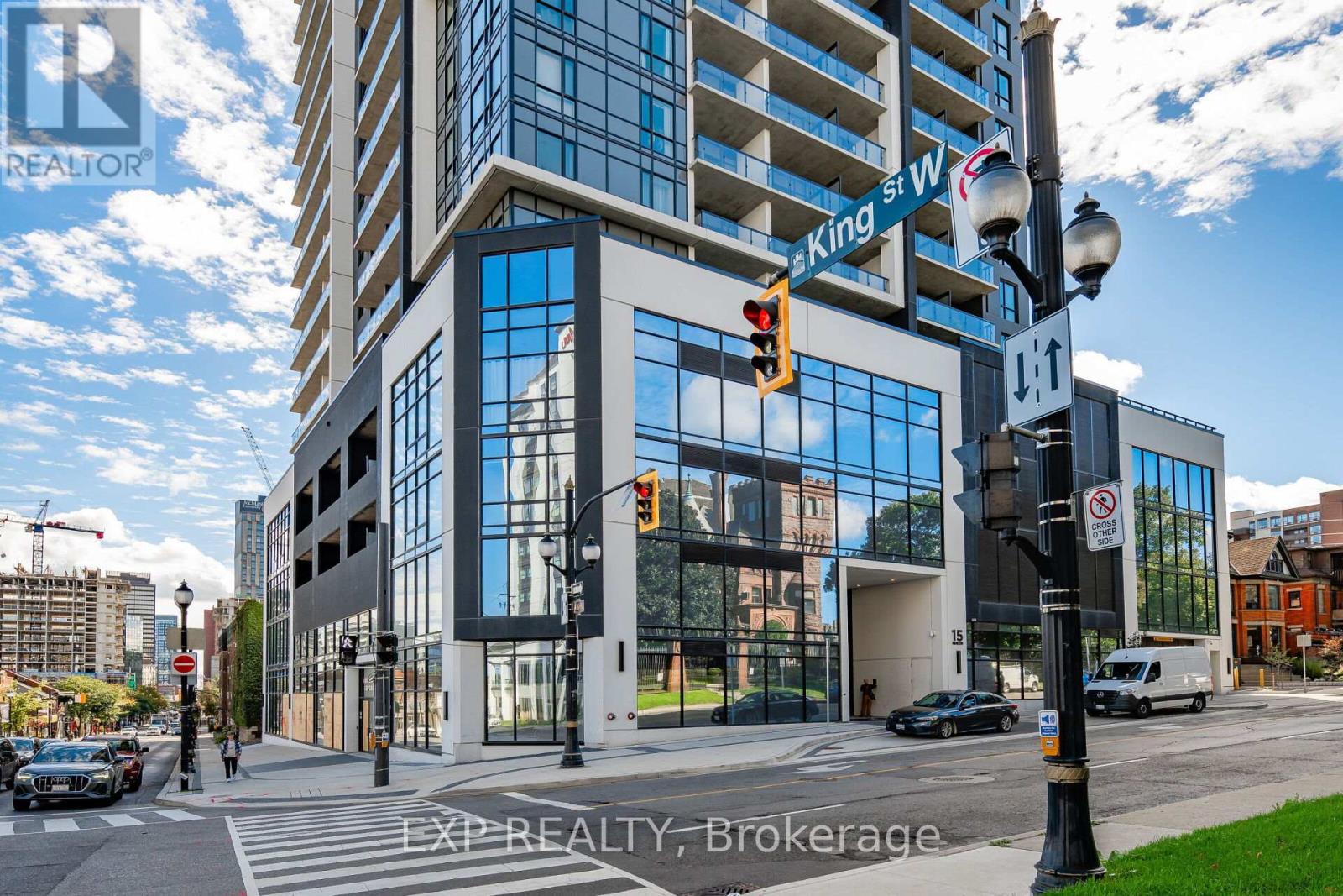 601 - 15 Queen Street S, Hamilton, Ontario  L8P 0C6 - Photo 2 - X12058510