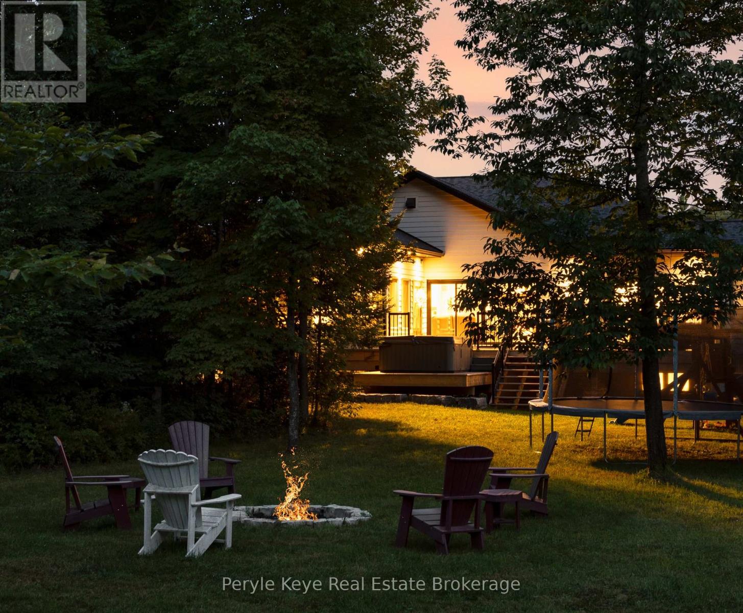 450 Fowlers Road, Huntsville, Ontario  P1H 2N5 - Photo 2 - X12058507