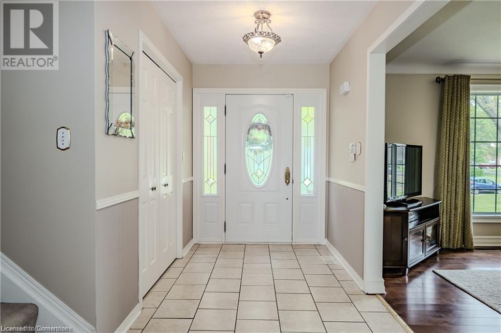 Property at 11 COACHMAN Crescent image 4