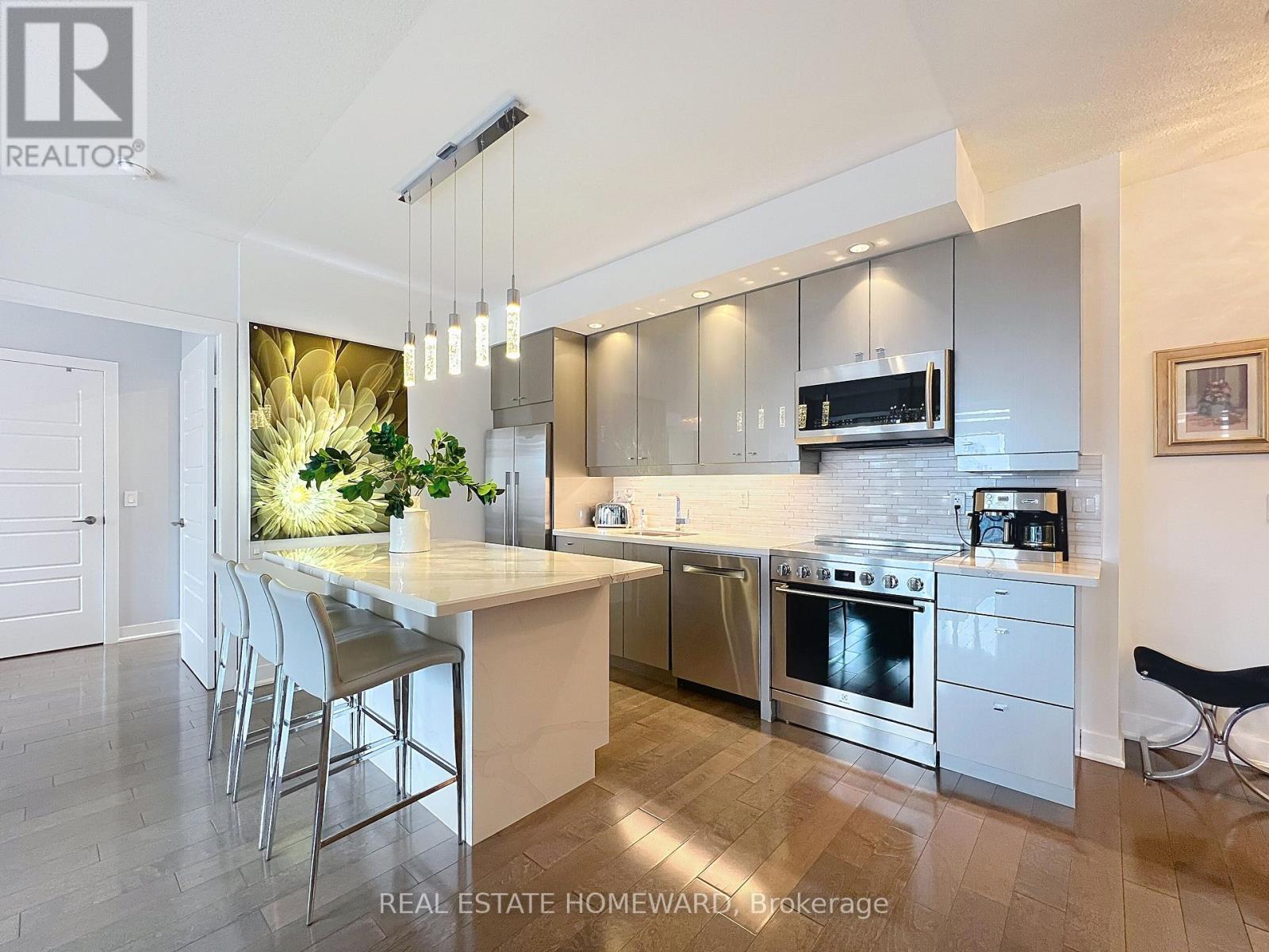 1705 - 28 Linden Street, Toronto, Ontario  M4Y 0A4 - Photo 8 - C12058497