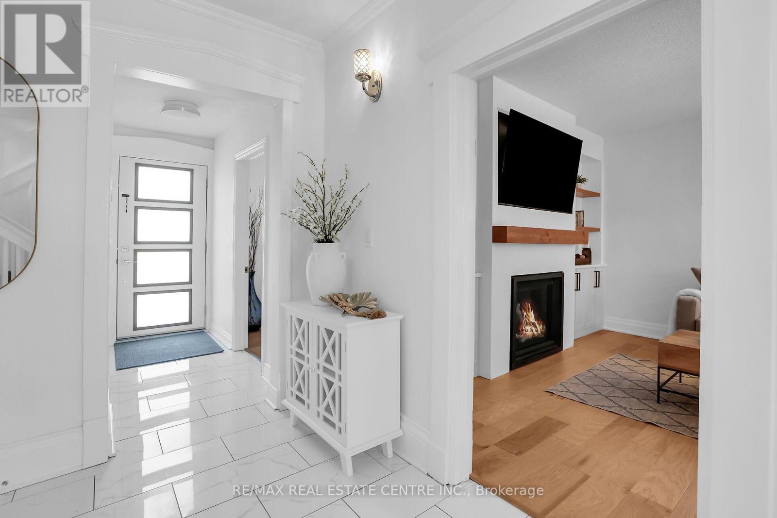 Property at 104 GIBSON STREET image 5