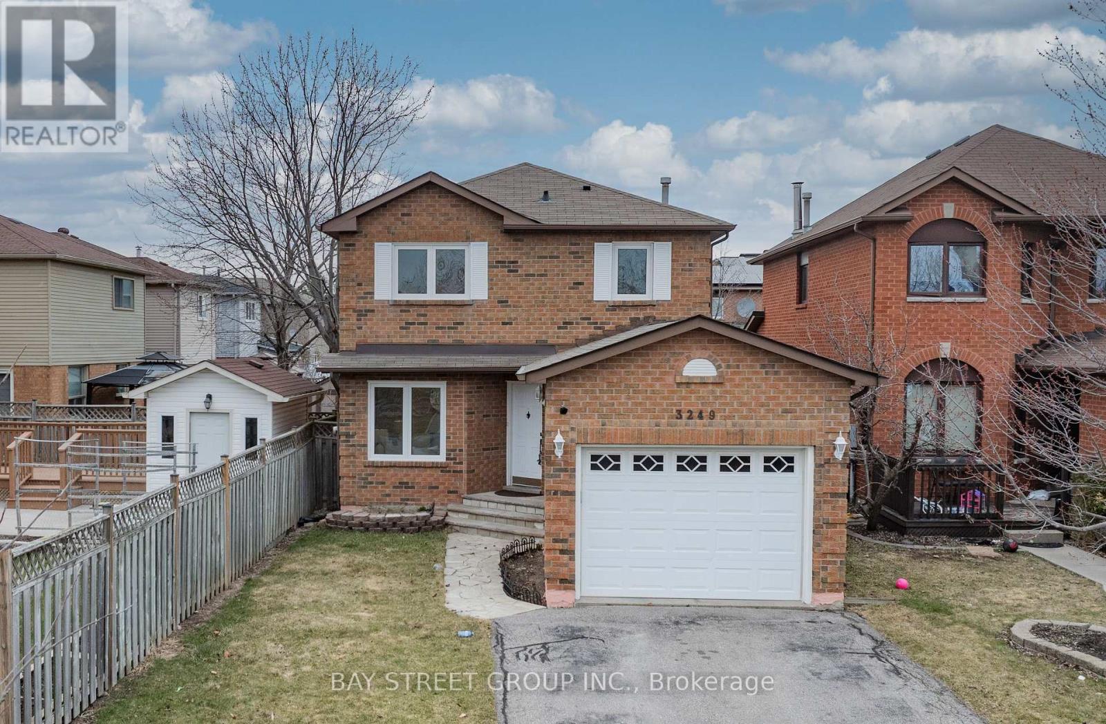 Property at 3249 GREENBELT CRESCENT image 1