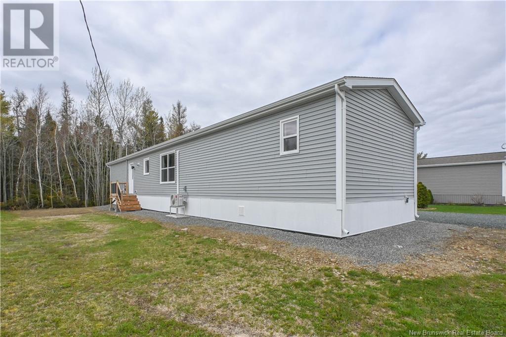 220 Rue Bella Vista Street, Tracadie, New Brunswick  E1X 4V1 - Photo 5 - NB115385