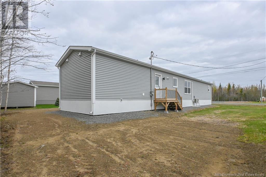 220 Rue Bella Vista Street, Tracadie, New Brunswick  E1X 4V1 - Photo 3 - NB115385