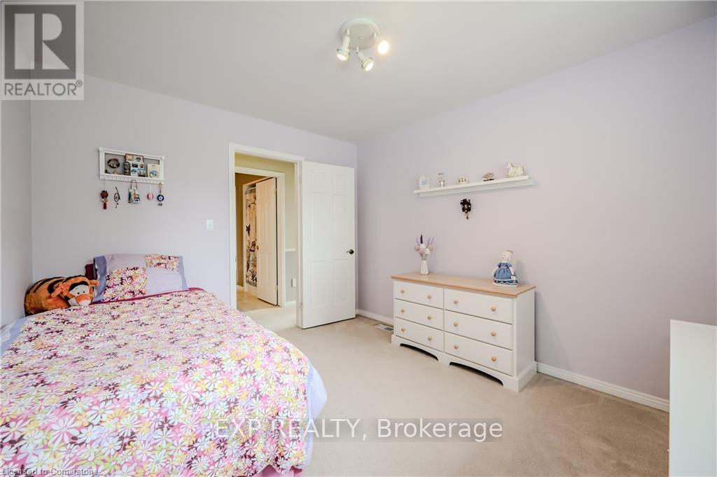 11 Coachman Crescent, Hamilton, Ontario  L8N 2Z7 - Photo 24 - X12058529
