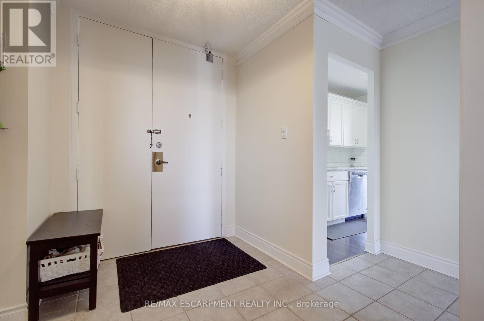 1406 - 222 Jackson Street W, Hamilton, Ontario  L8P 4S5 - Photo 4 - X12058538