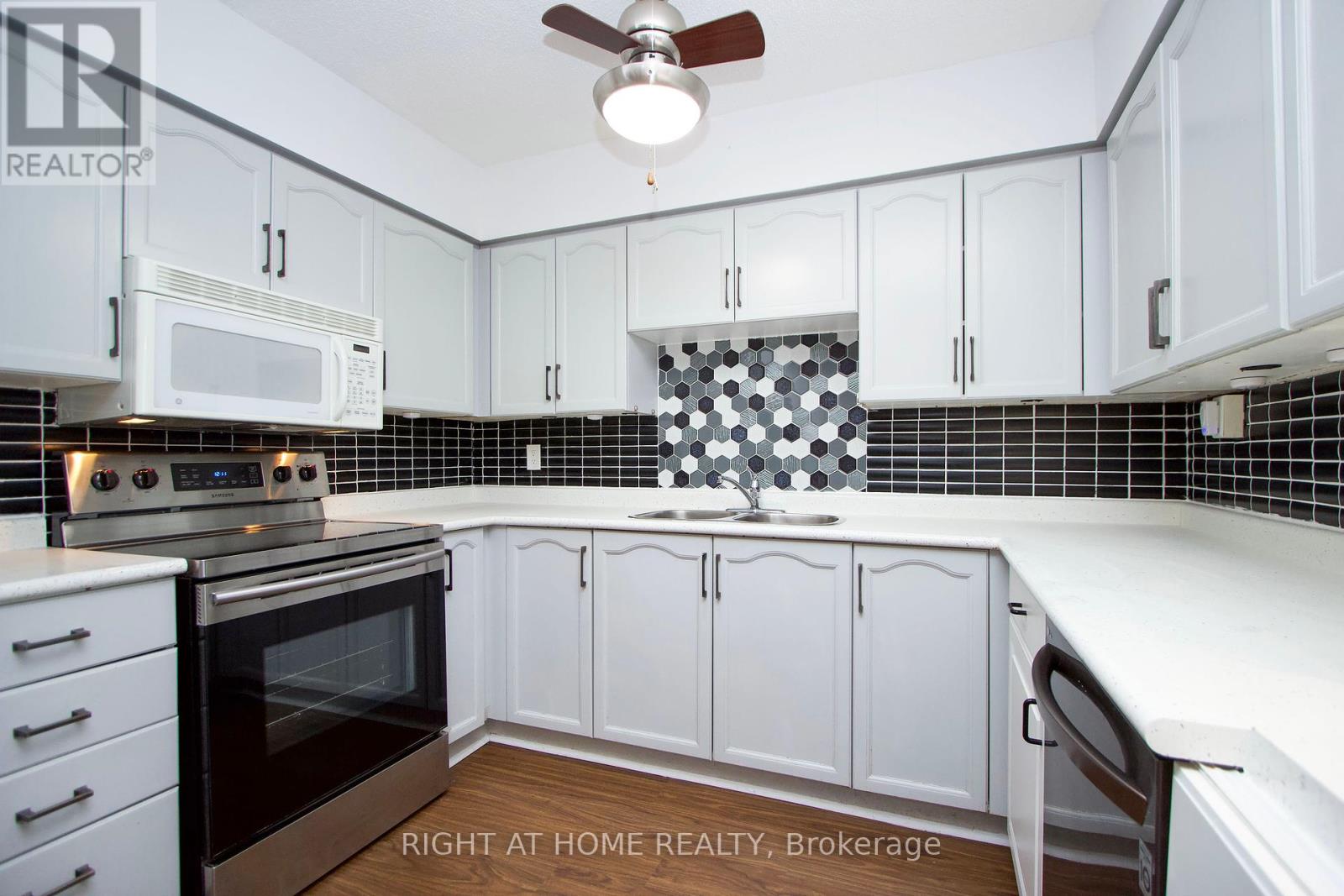 110 - 454 Centre Street S, Oshawa, Ontario  L1H 4C2 - Photo 13 - E12058574