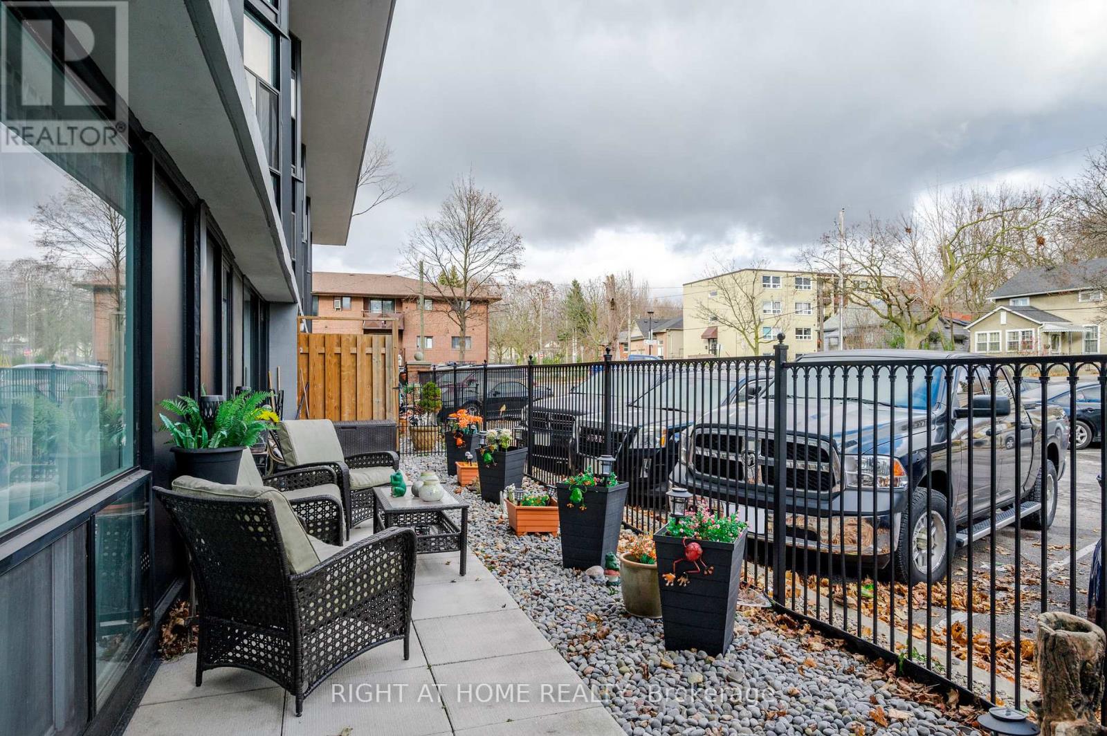 110 - 454 Centre Street S, Oshawa, Ontario  L1H 4C2 - Photo 6 - E12058574