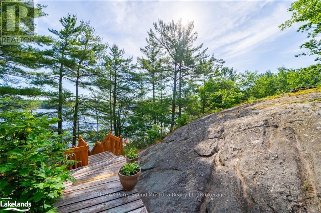 48 Fred Dubie Road E, Carling, Ontario  P0G 1G0 - Photo 11 - X12058580