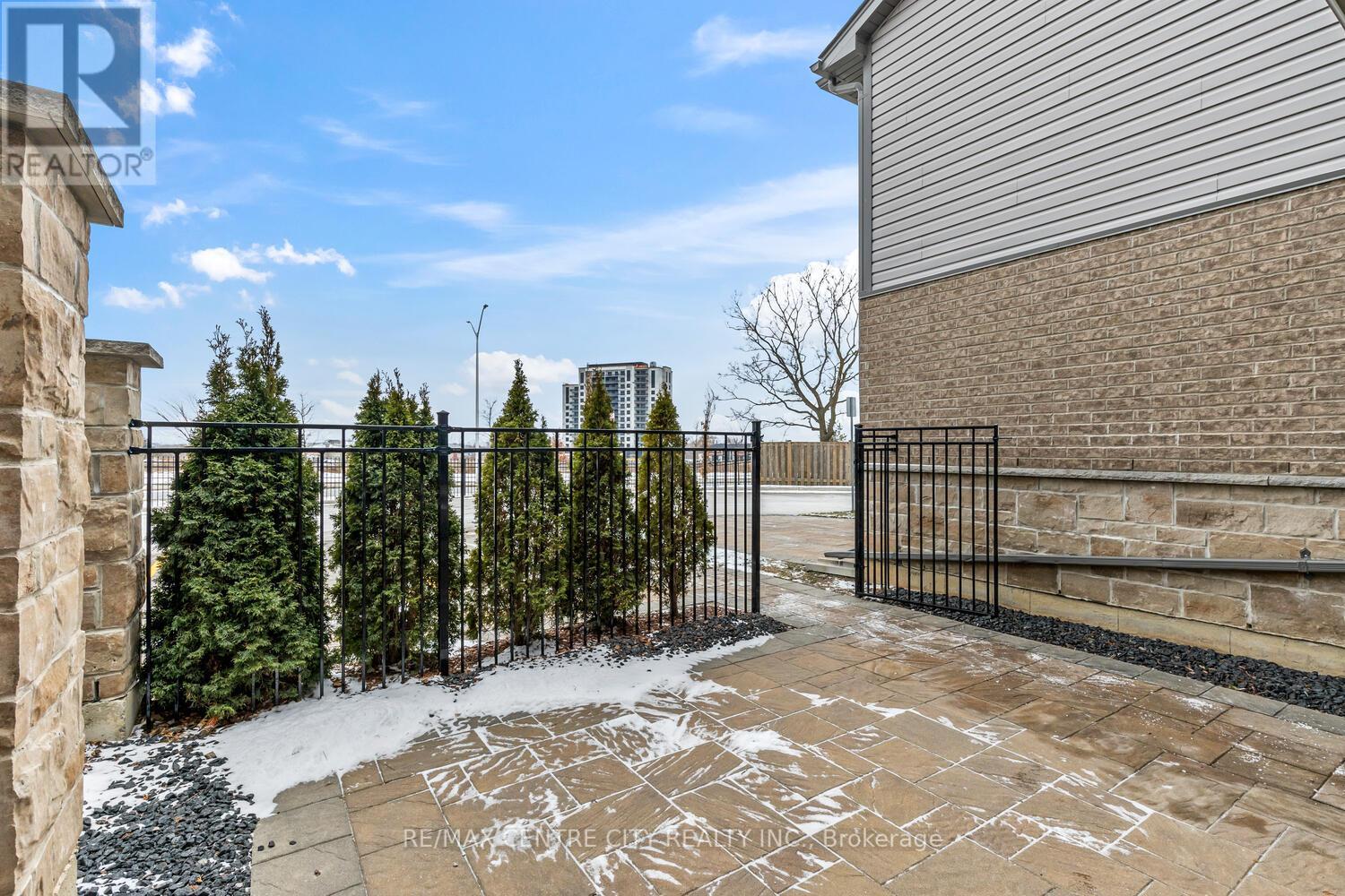 Property at 59 - 3400 CASTLE ROCK PLACE image 4