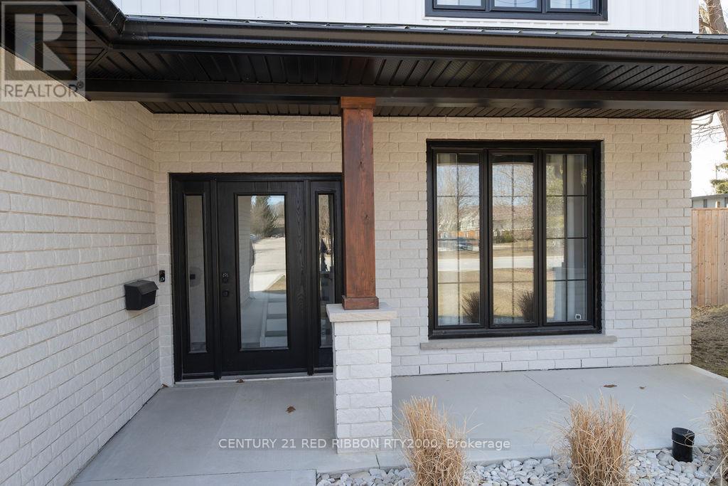 Property at 18 MCNAB STREET image 2