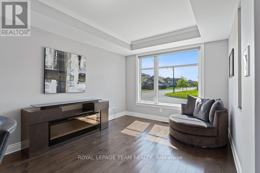 Property at 96 PALFREY WAY image 4