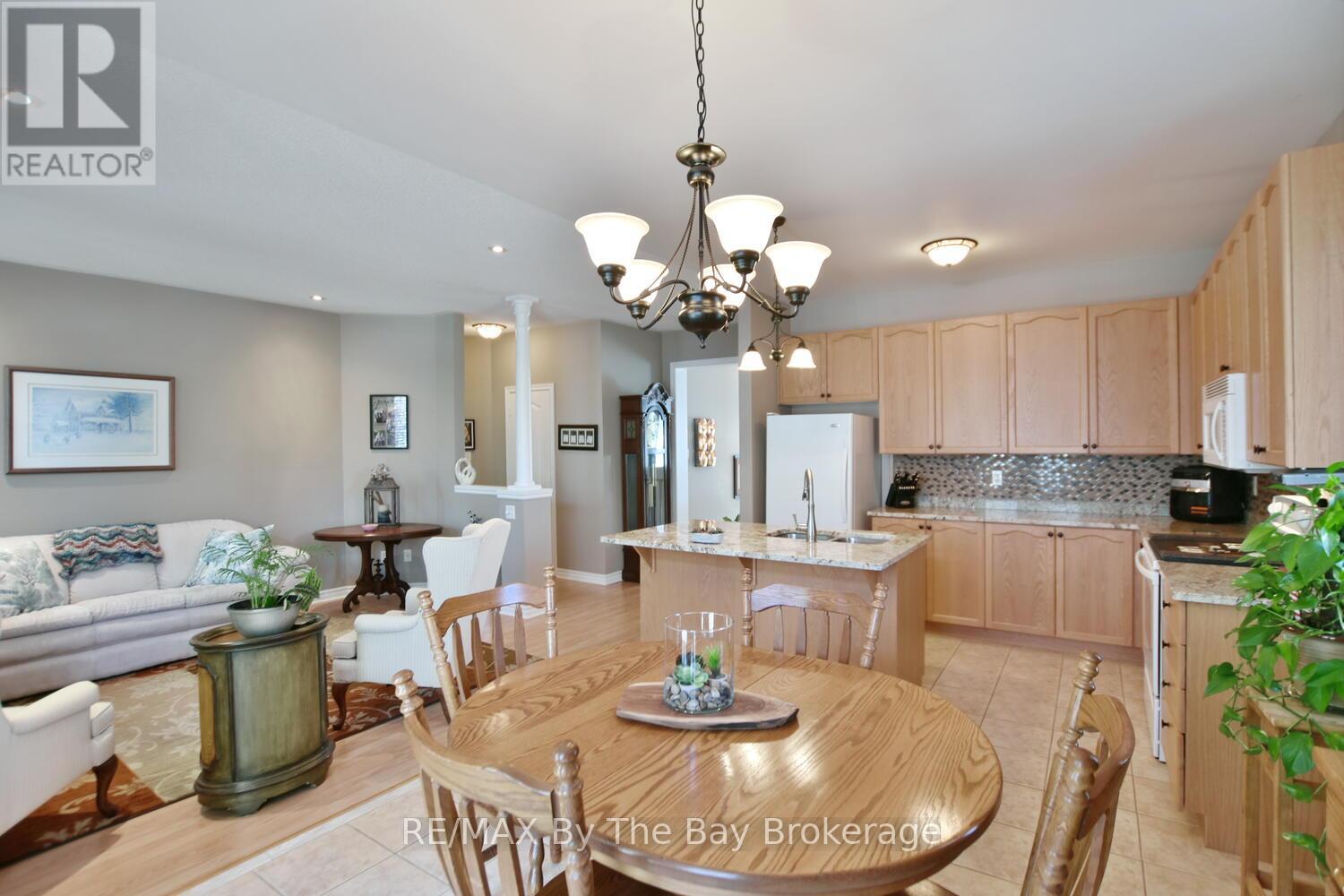 55 Oriole Crescent, Wasaga Beach, Ontario  L9Z 1A8 - Photo 14 - S12058609