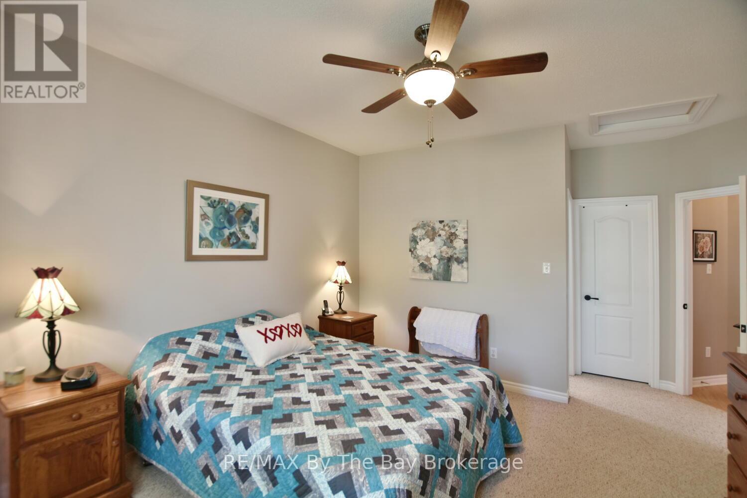 55 Oriole Crescent, Wasaga Beach, Ontario  L9Z 1A8 - Photo 21 - S12058609