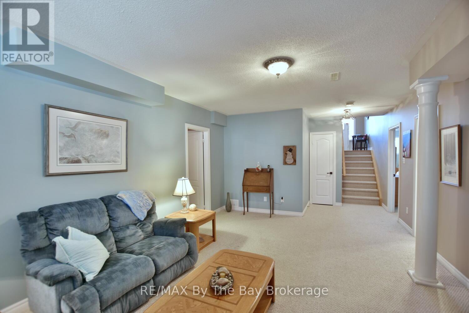 55 Oriole Crescent, Wasaga Beach, Ontario  L9Z 1A8 - Photo 28 - S12058609