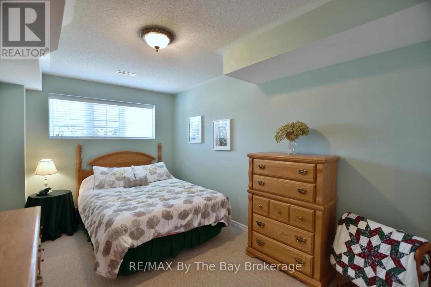 55 Oriole Crescent, Wasaga Beach, Ontario  L9Z 1A8 - Photo 30 - S12058609