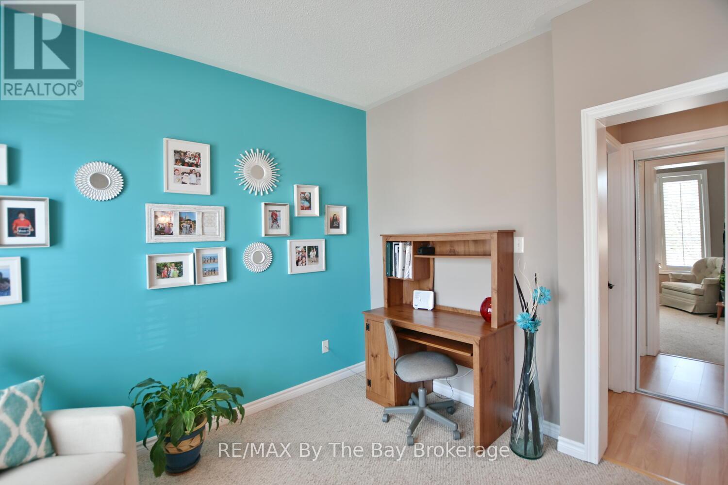 55 Oriole Crescent, Wasaga Beach, Ontario  L9Z 1A8 - Photo 8 - S12058609