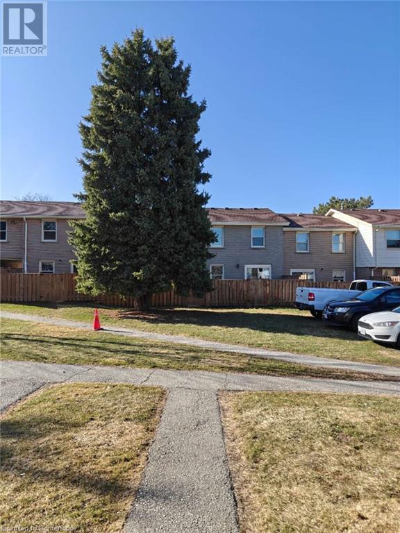 33 Queenston Drive Unit# A, Kitchener, Ontario  N2B 2T8 - Photo 3 - 40712800