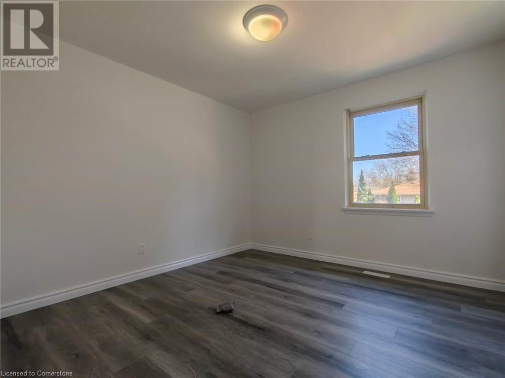 33 Queenston Drive Unit# A, Kitchener, Ontario  N2B 2T8 - Photo 13 - 40712800