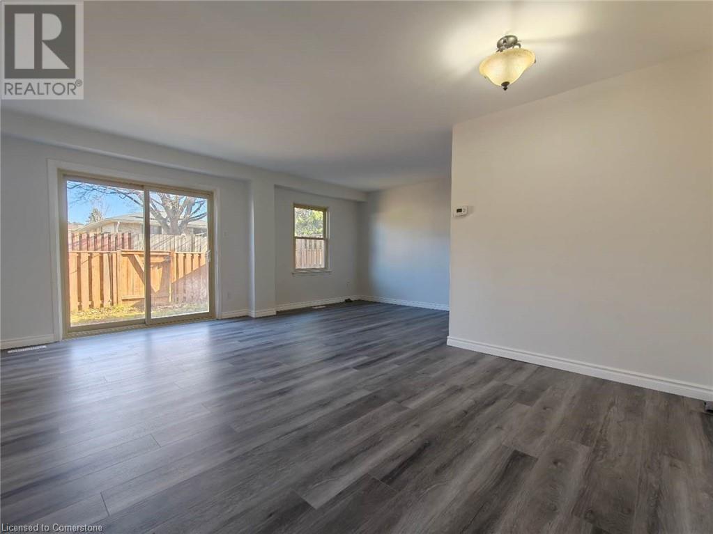 33 Queenston Drive Unit# A, Kitchener, Ontario  N2B 2T8 - Photo 7 - 40712800