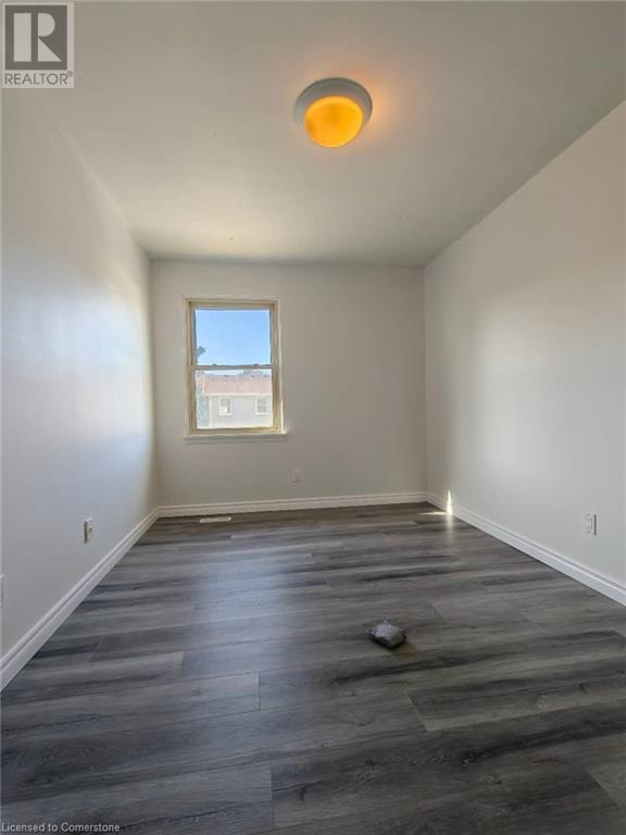 33 Queenston Drive Unit# A, Kitchener, Ontario  N2B 2T8 - Photo 12 - 40712800