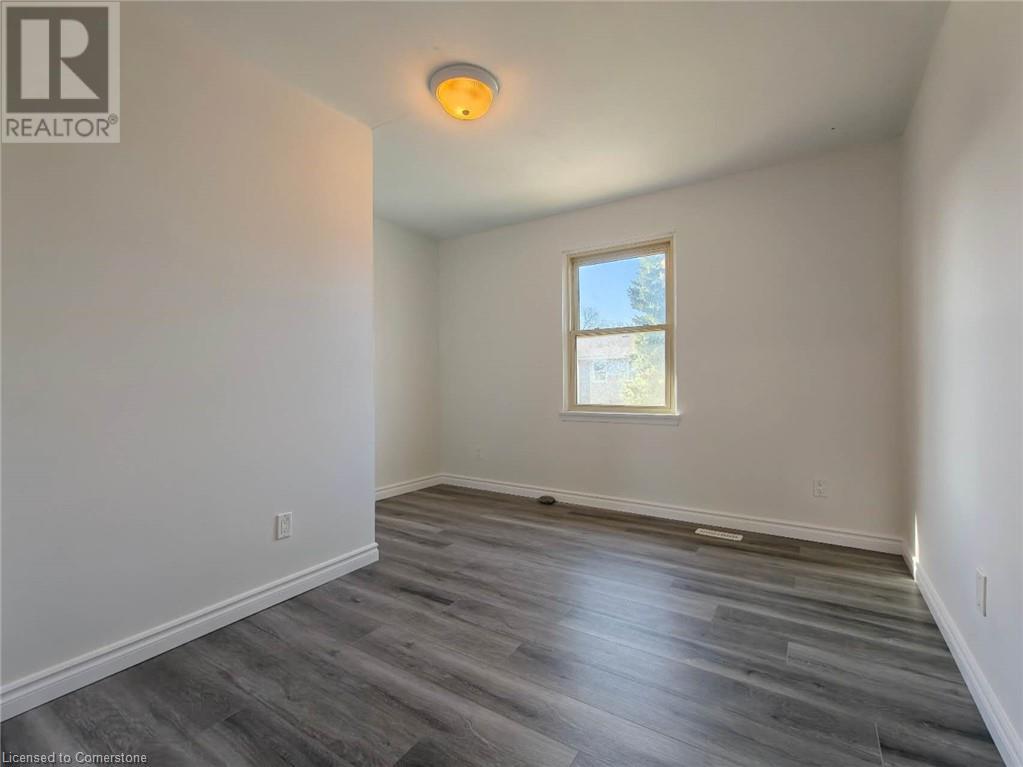 33 Queenston Drive Unit# A, Kitchener, Ontario  N2B 2T8 - Photo 14 - 40712800