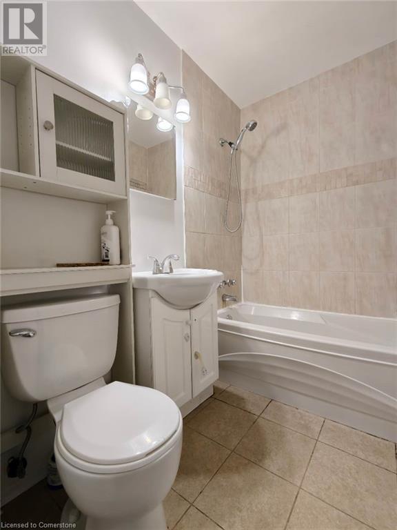 33 Queenston Drive Unit# A, Kitchener, Ontario  N2B 2T8 - Photo 15 - 40712800