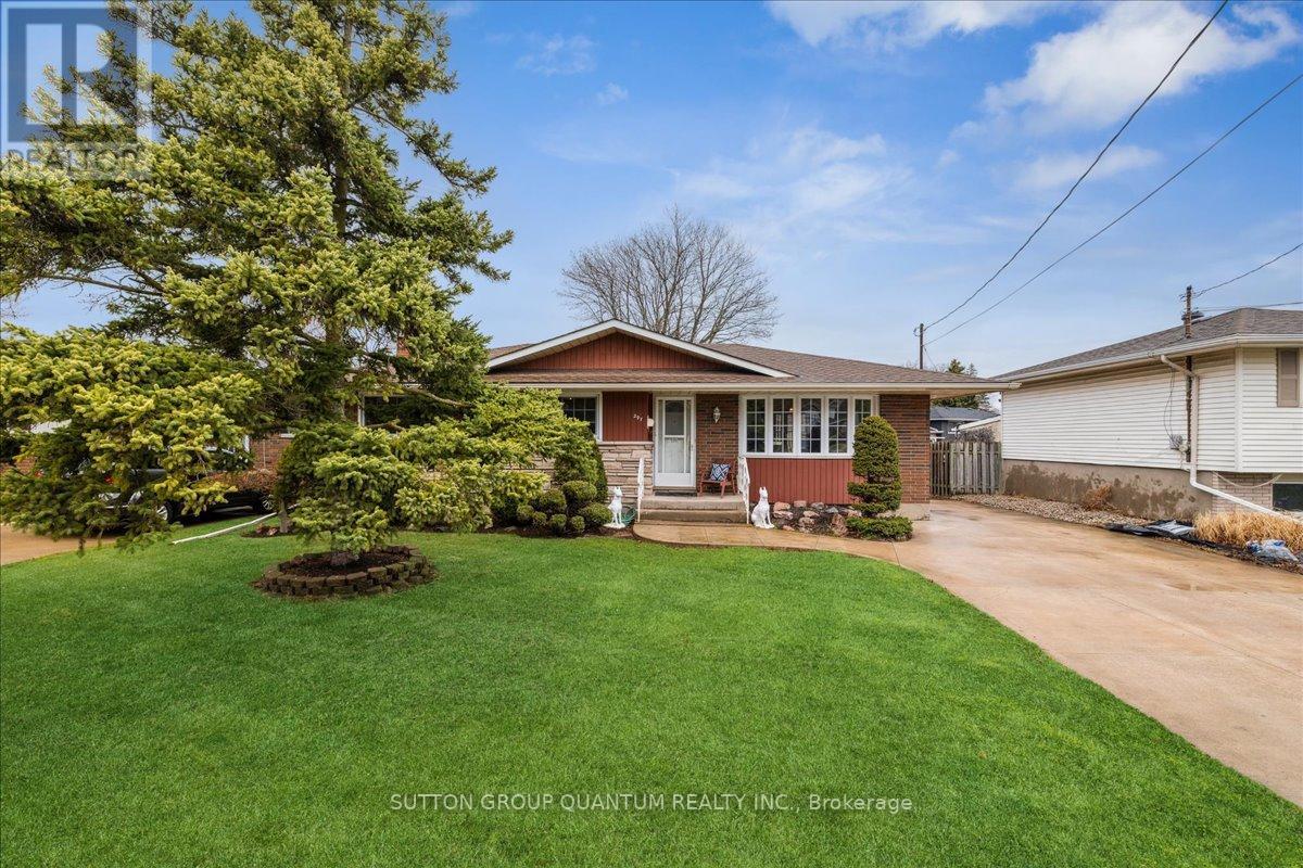 Property at 297 LAKESHORE ROAD image 2