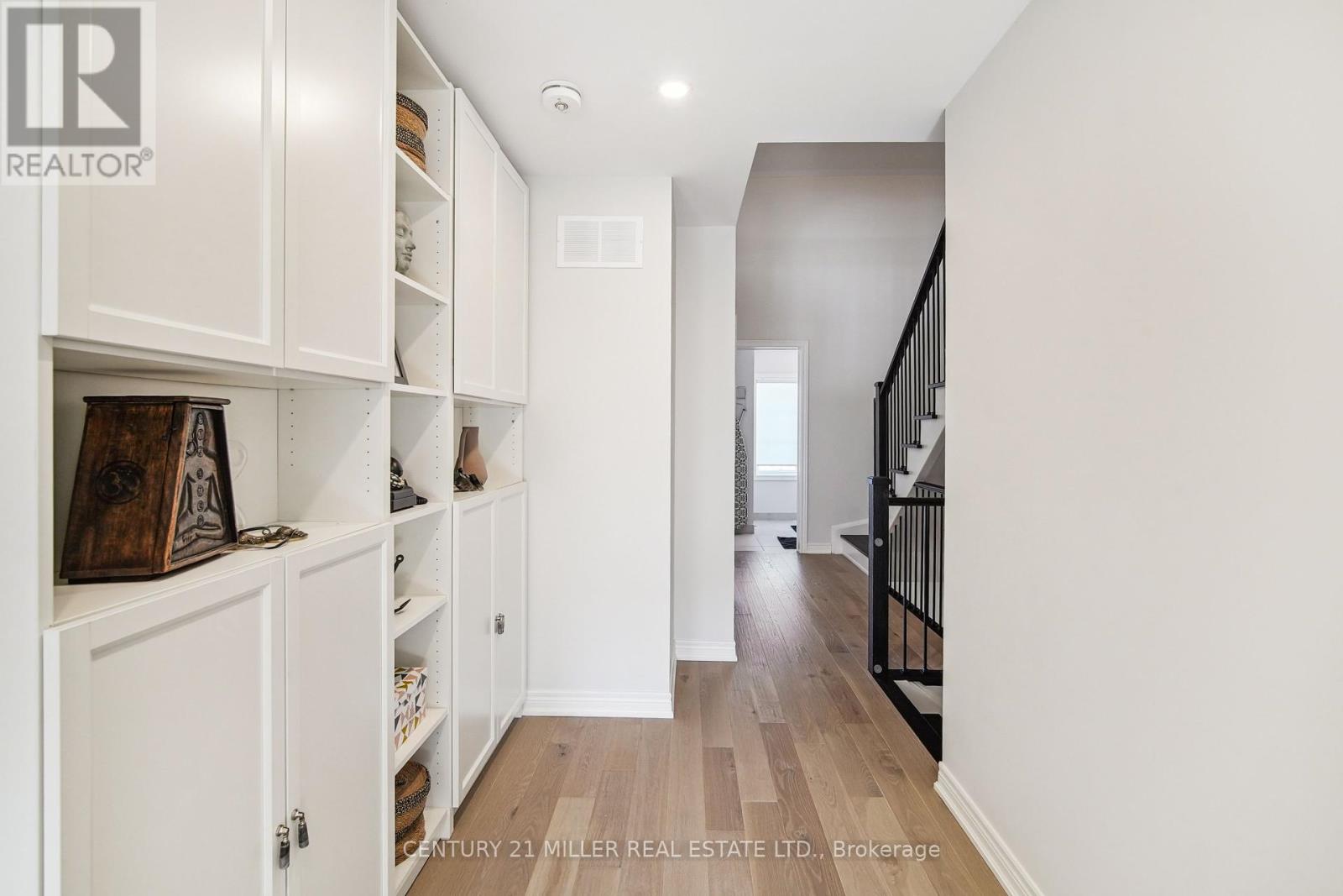 347 Raymond Road, Hamilton (Meadowlands), Ontario  L9K 0J8 - Photo 12 - X12058669